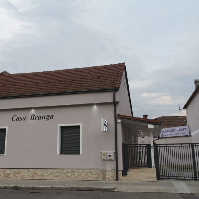 Casa branga listare